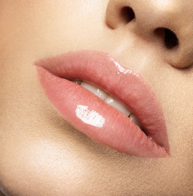 Free Photo Perfect Natural Lip Makeup Close Up Macro Photo With