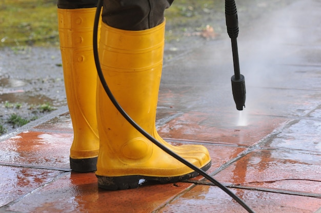 cleaning rubber boots