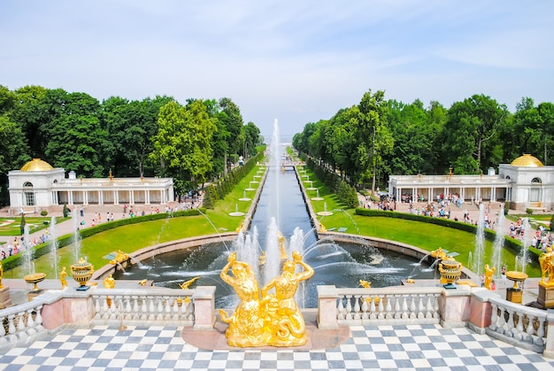 Peterhof received visitors after restoration of many exhibits. Premium Photo