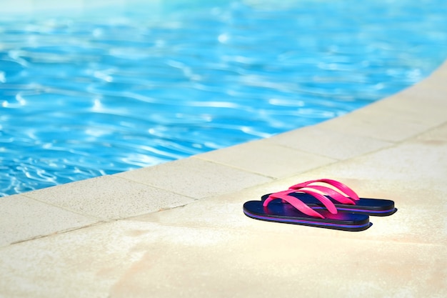 resort flip flops