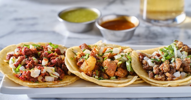 Premium Photo | Platter of mexican street tacos with carne asada ...