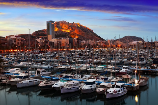 Free Photo | Port of alicante in dawn. spain