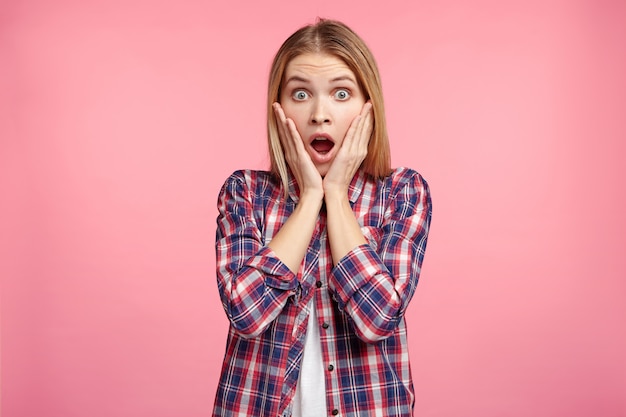 Free Photo | Portrait of blonde woman in striped shirt