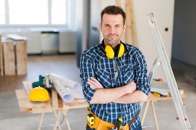 Free Photo | Portrait of handsome construction worker