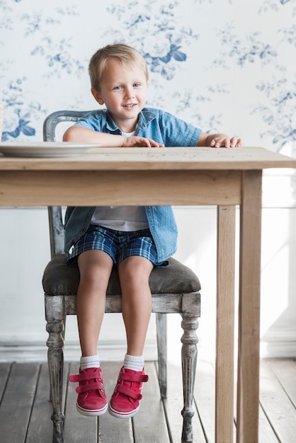 little boy table and chairs