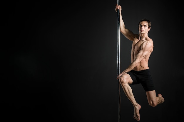 5 Easy Fitness Pole Dance Moves For Beginners –