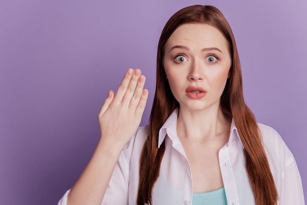 Premium Photo Portrait Of Shocked Stunned Lady Raise Palm Staring On