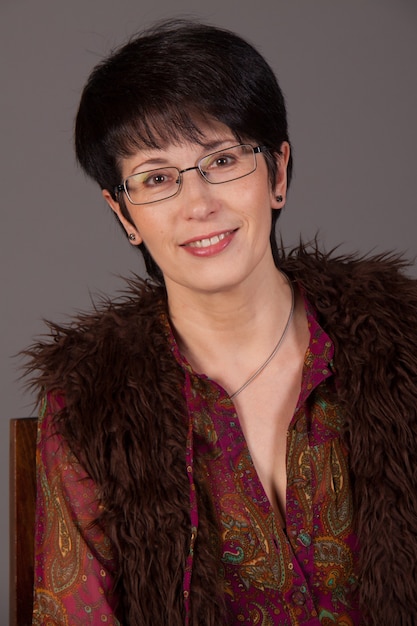 Premium Photo Portrait Of A Smiling Middle Aged Caucasian Woman