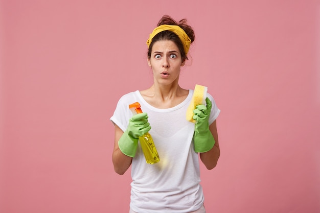 Free Photo Portrait Of Stressed Terrified Young Caucasian Woman