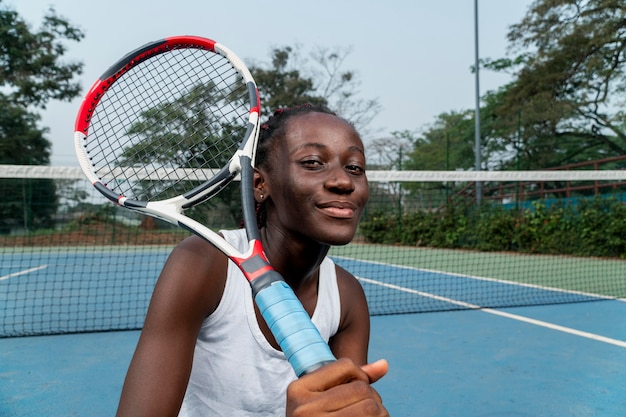 Free Photo | Portrait woman playing tennis