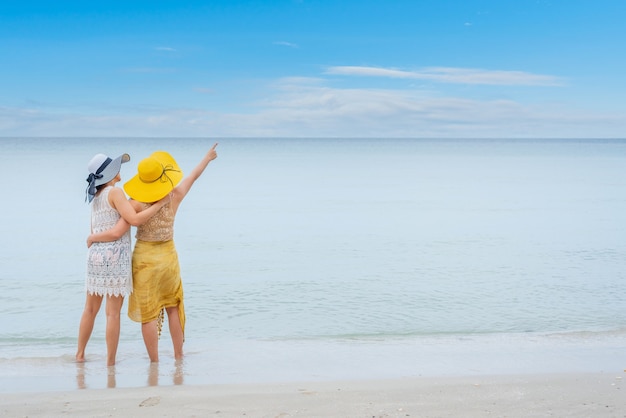 Premium Photo Pride And The Lgbtq Love Couple On Summer Beach