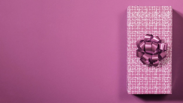 Purple gift box | Free Photo