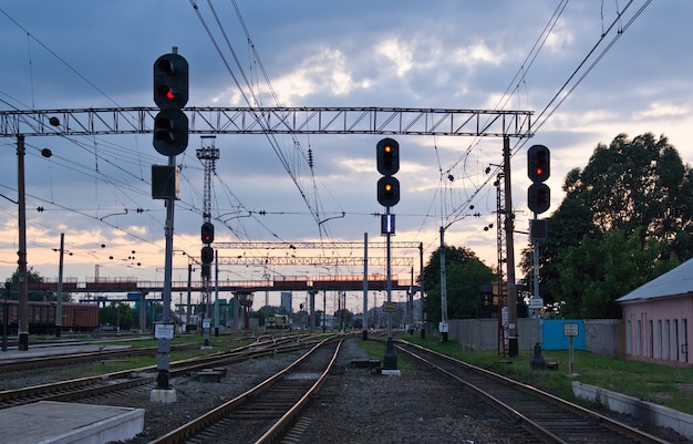 premium-photo-railway-traffic-lights-in-ukraine