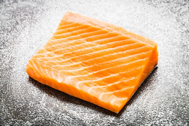 raw-salmon-meat_74190-242.jpg (626×417)