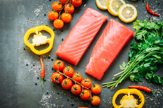 raw-tuna-fish-fillet-meat_74190-7250.jpg (626×417)