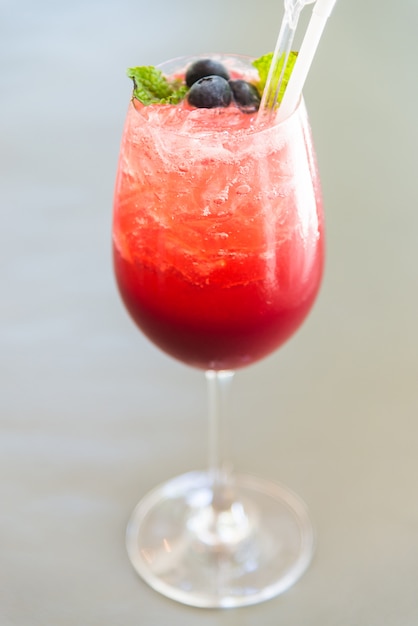 Red berry cocktails Free Photo