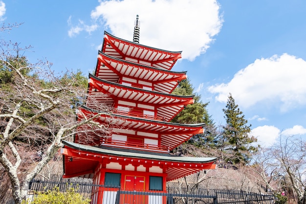 Free Photo | Red pagoda at kawaguchiko lake, japan