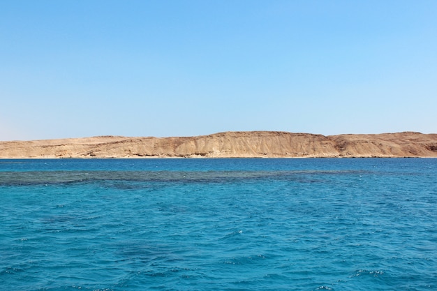 Red sea and island tiran in egypt. sea view | Premium Photo