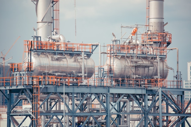 Premium Photo | Refinery industry tank vessel horizontal production ...