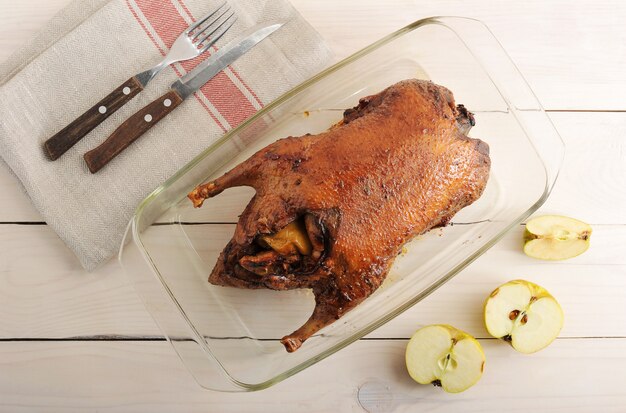 duck stuffed with apples