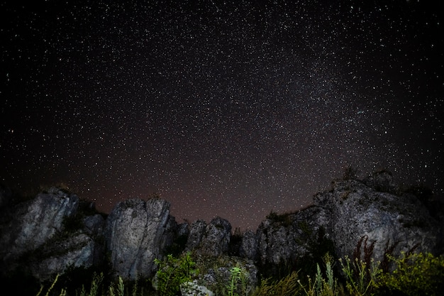 ロッキー山脈と星空 無料の写真