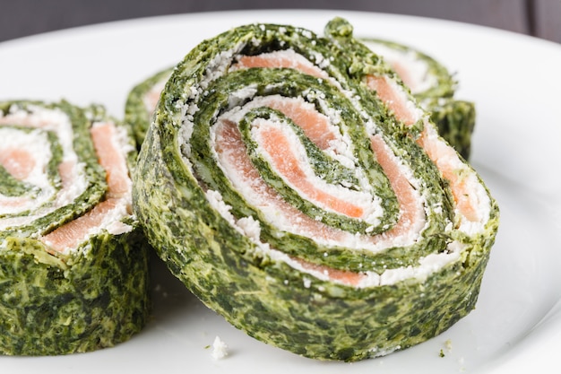 Premium Photo Roll Salted Salmon Cream Cheese And Spinach