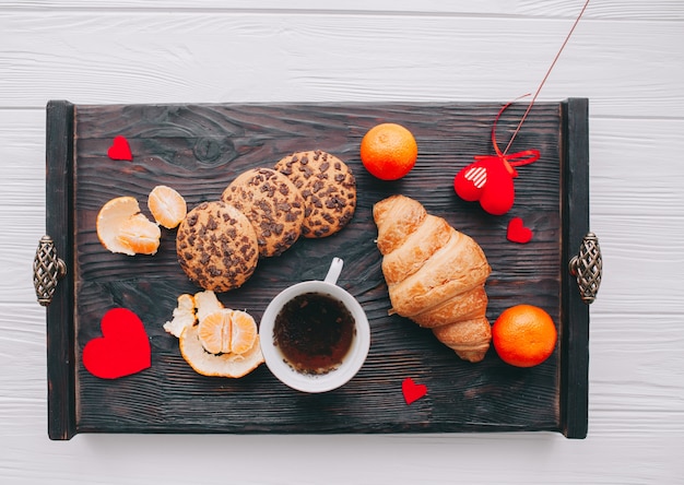 Premium Photo | Romantic breakfast on tray