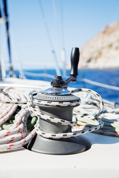 premium-photo-rope-on-sailboat