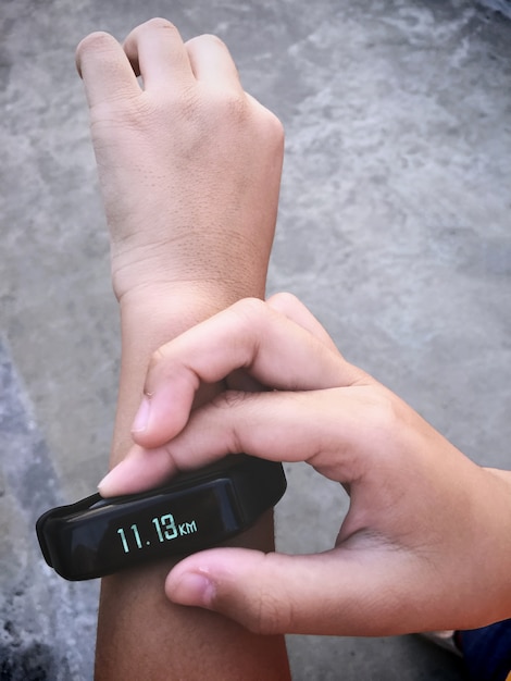 smart fitness watches for men