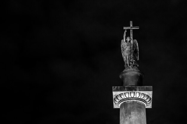 Premium Photo Saintpetersburg Russia View Of Alexander Column On