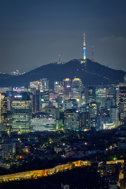 Premium Photo  Seoul skyline in the night south korea  