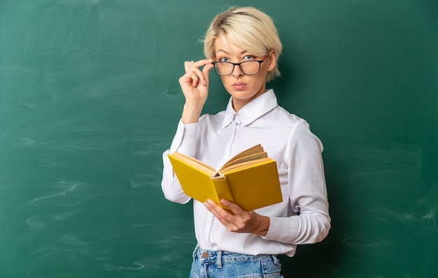 100+ Teacher Profile Pictures