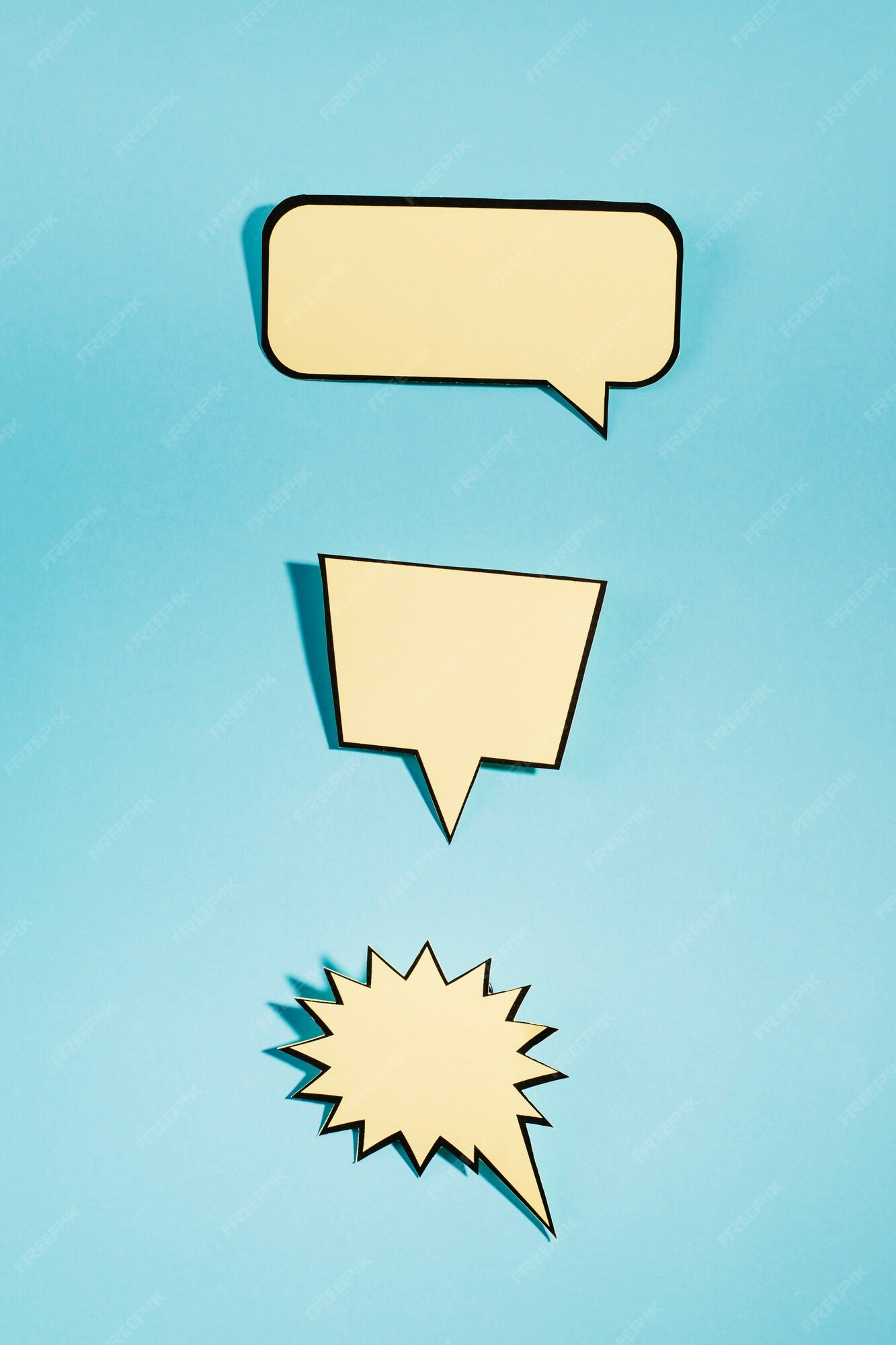 Free Photo | Set of an empty speech bubbles on blue background