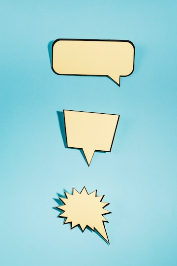 Free Photo | Set of an empty speech bubbles on blue background