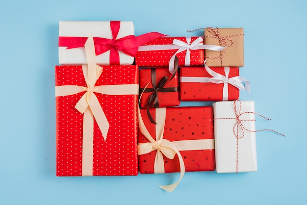 Free Photo | Set of gift boxes in wraps