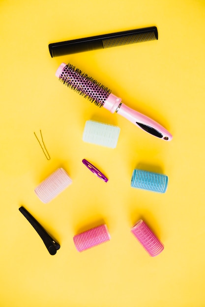 set-of-hairdressing-supplies-free-photo