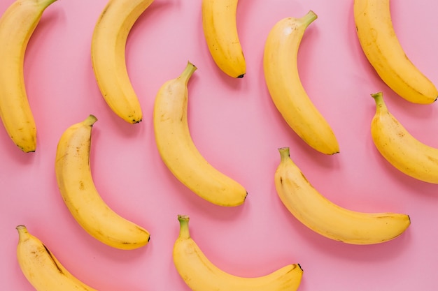 おいしい熟したバナナのセット 無料の写真