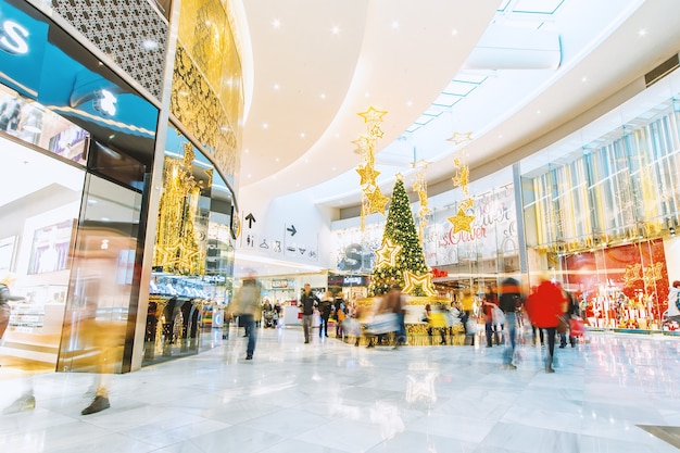 Free Photo Shopping Mall With A Christmas Tree