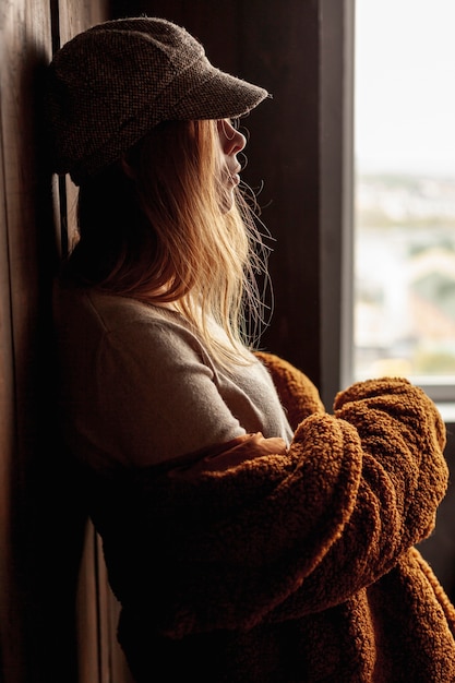 girl with hat