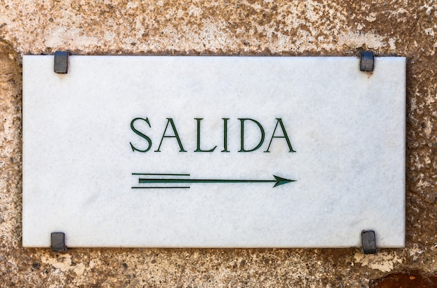 premium-photo-simple-marble-cartel-with-the-word-salida-exit-in-spanish