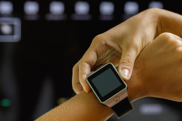 smartwatch camera remote