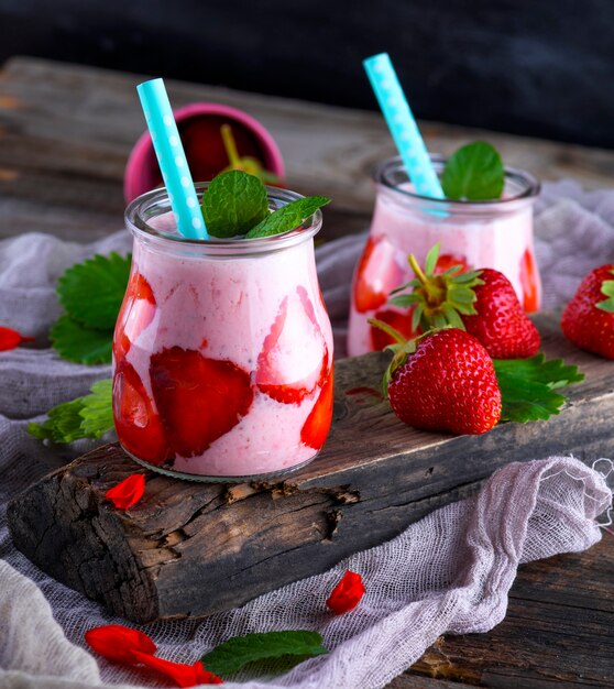 Premium Photo Smoothies Of Fresh Strawberries 