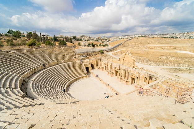 Premium Photo | South theater, ancient roman city of gerasa of antiquity