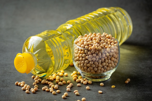 大豆油大豆食品および飲料製品食品栄養の概念。