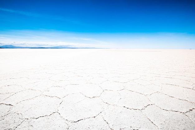 Premium Photo | Spacious sunshine cracky salar de uyuni surface