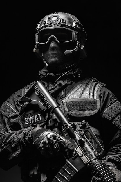 Premium Photo | Spec ops police officer swat