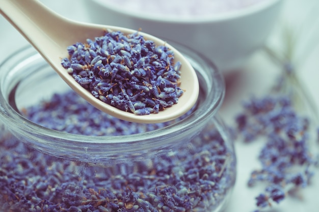 What Are The Benefits Of Using Lavender Essential Oil?