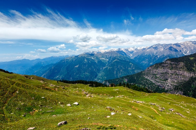 Premium Photo | Spring in kullu valley in himalaya mountains. himachal ...