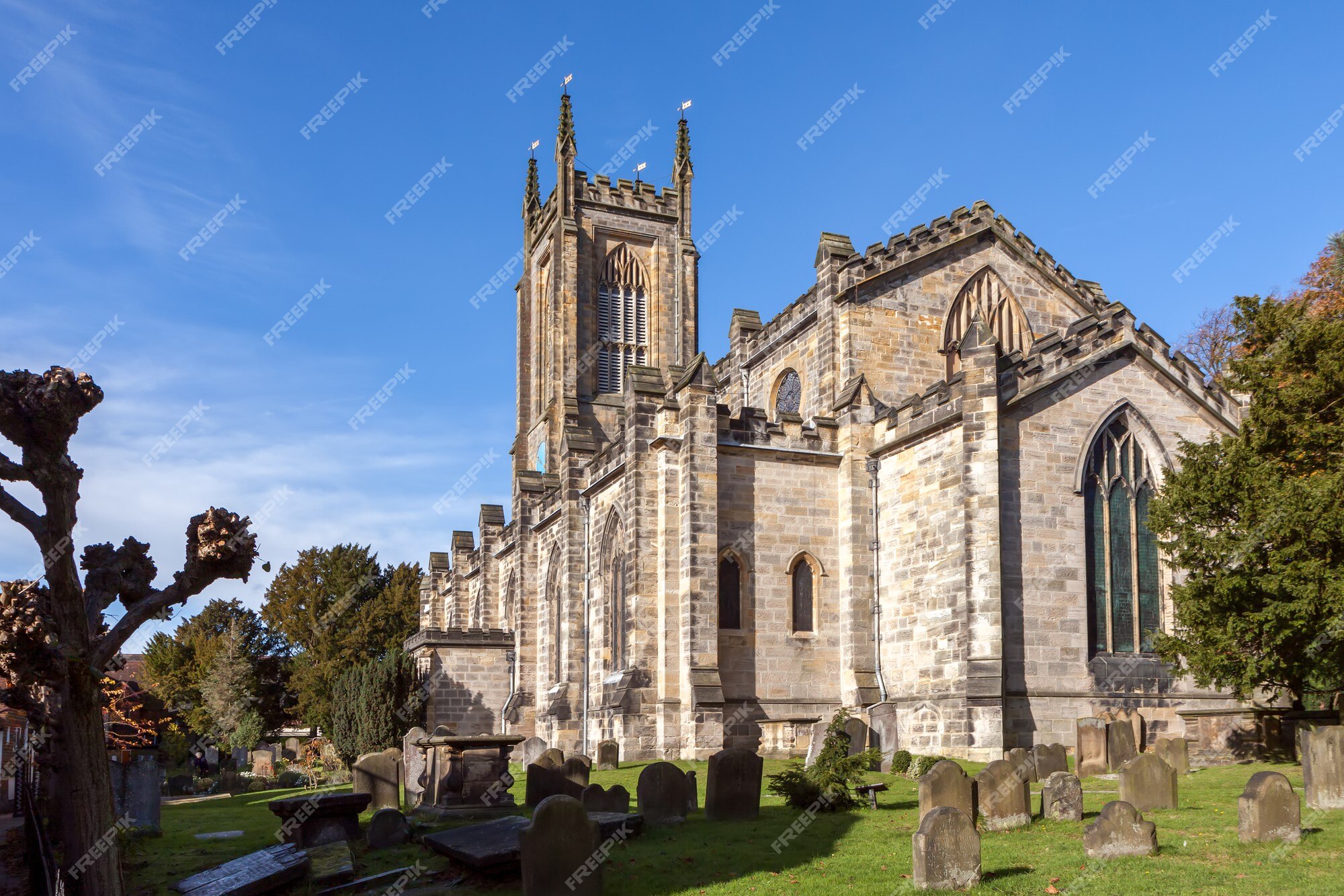 Premium Photo | St swithun's church east grinstead