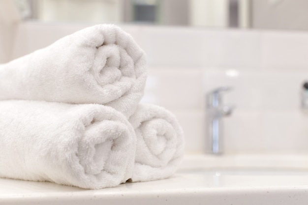 light bath towels